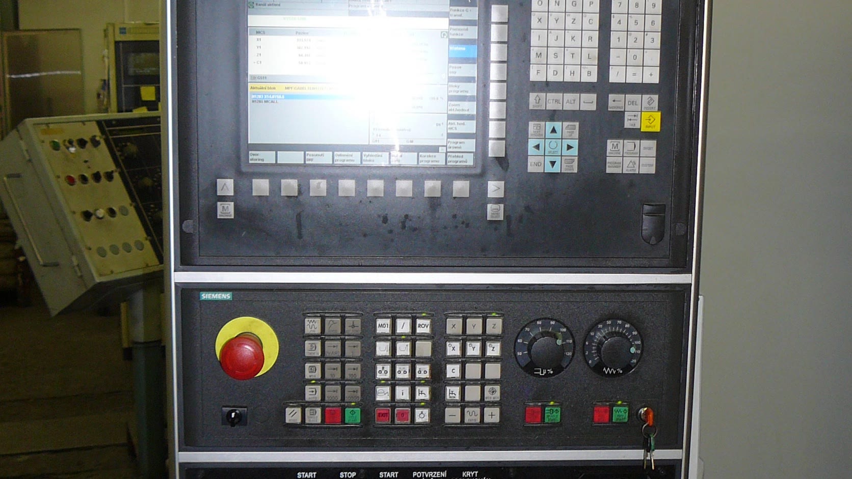 TFT Displays for CNC Machine Controllers